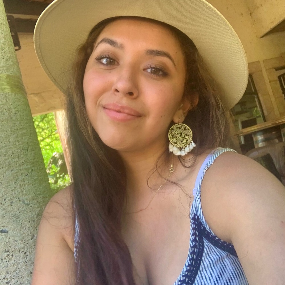 Meet your Posher, Jennifer